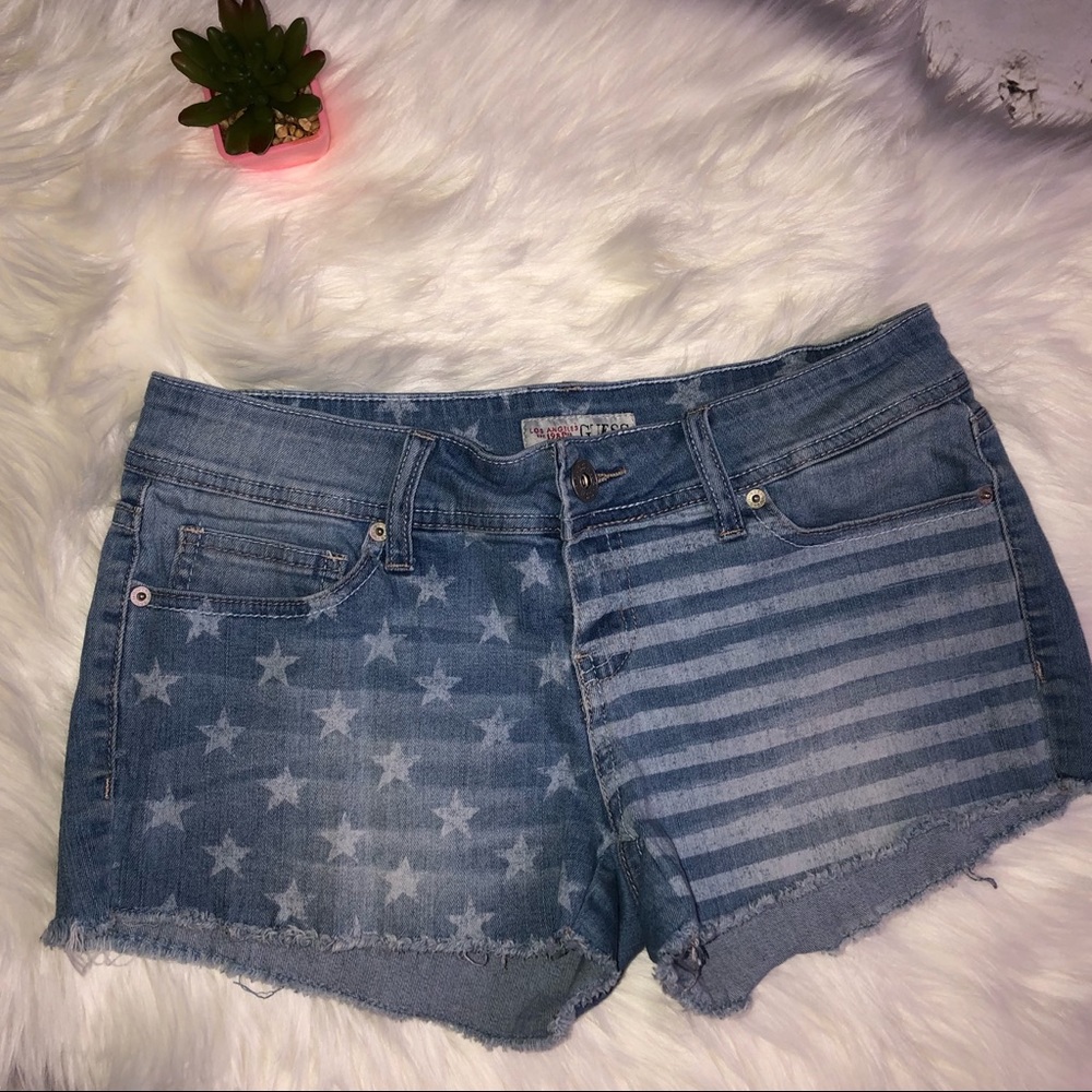 Guess jean shorts- Stars and Stripes 🇺🇸